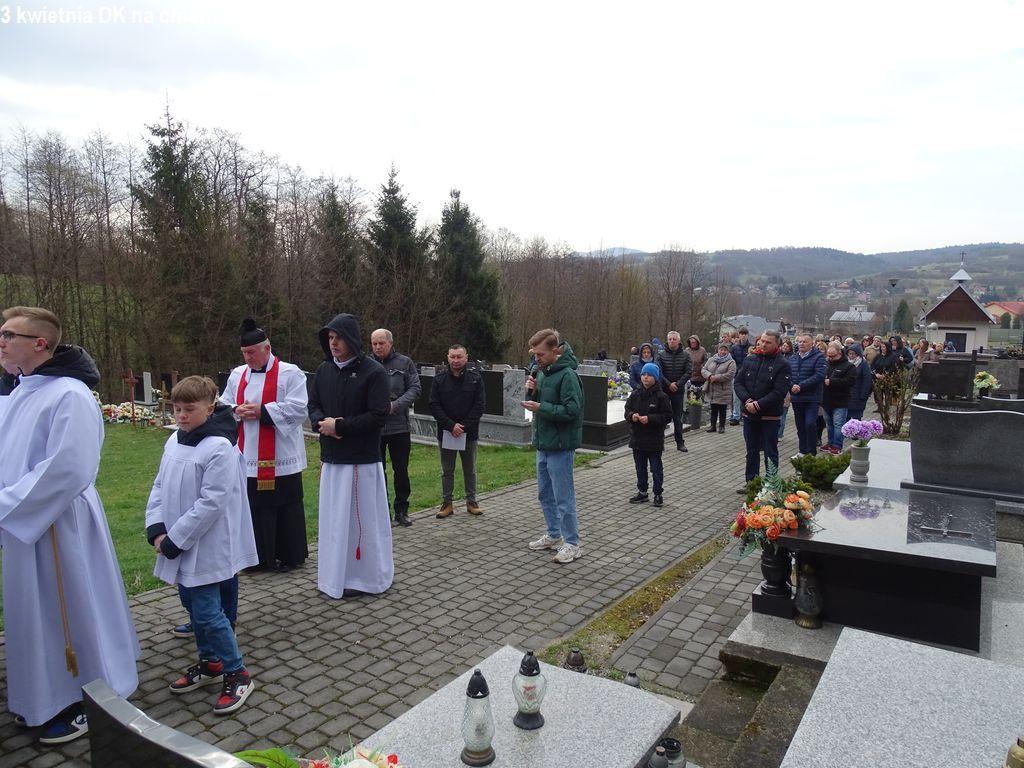 7 na cmentarz_90.JPG